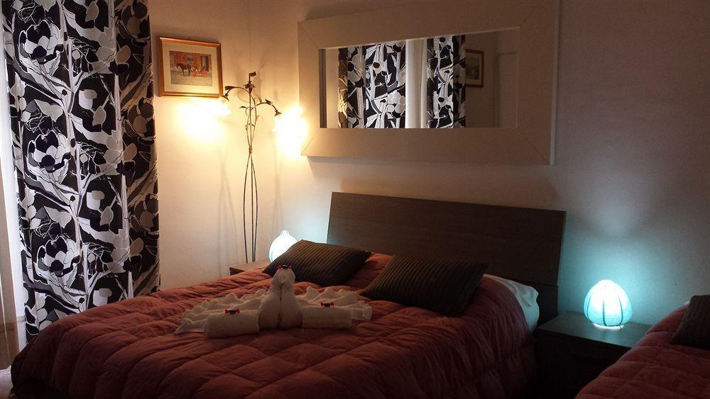 Aloha Bed & Breakfast 2*